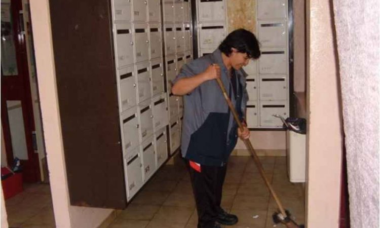 Entretien et nettoyage de locaux - Mâcon - REGIE INTER QUARTIERS DE MACON